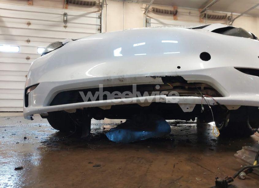 Photo 6 of 2020 Tesla Model Y LONG RANGE DUAL MOTOR ALL-WHEEL DRIVE (VIN 5YJYGDEE5LF043801)