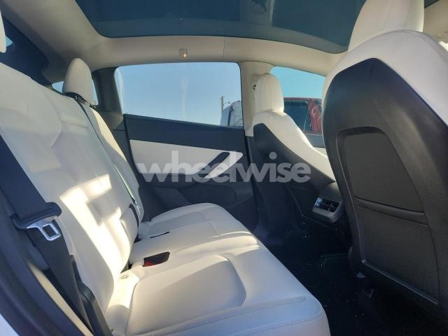 Photo 11 of 2020 TESLA MODEL Y (VIN 5YJYGDEE5LF044723)