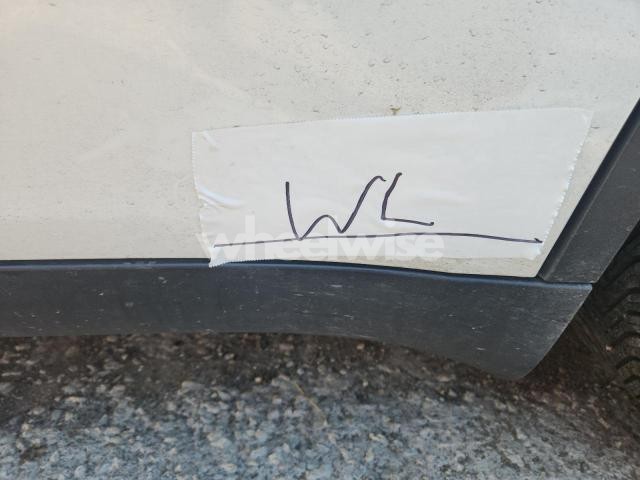 Photo 8 of 2020 TESLA MODEL Y (VIN 5YJYGDEE5LF044723)