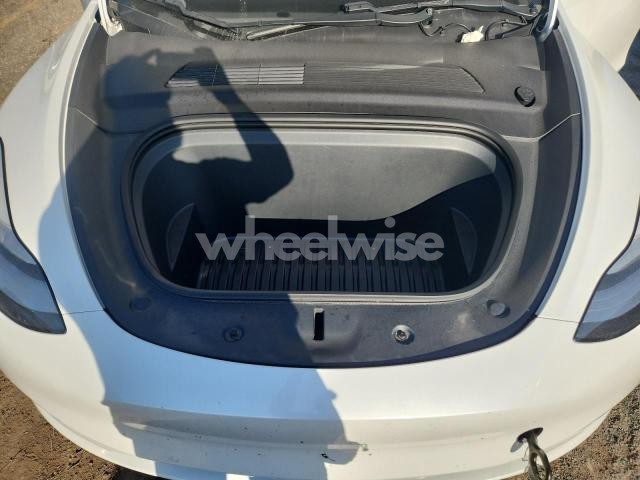 Photo 9 of 2020 TESLA MODEL Y (VIN 5YJYGDEE5LF044723)