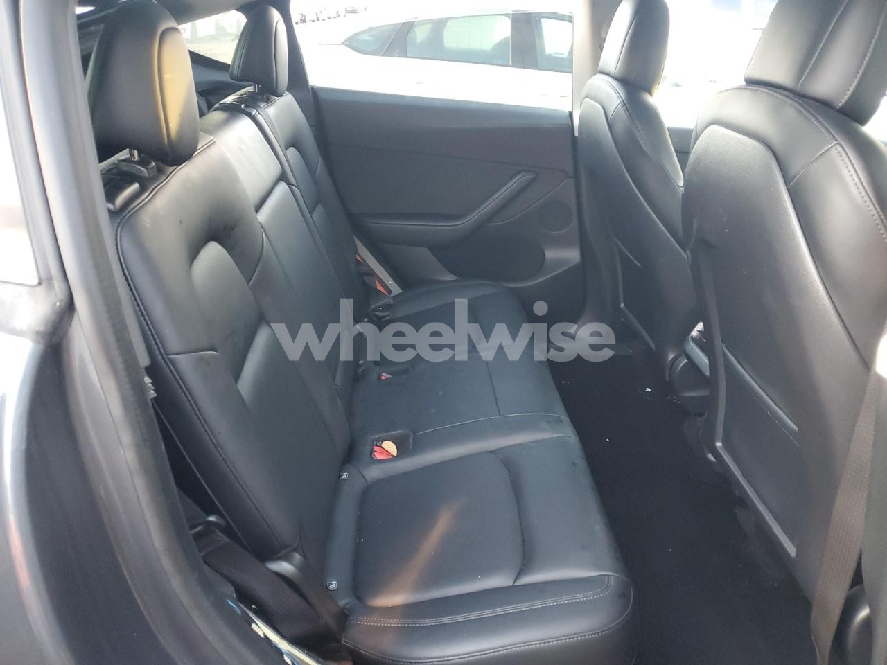 Photo 10 of 2021 TESLA MODEL Y (VIN 5YJYGDEE5MF093714)