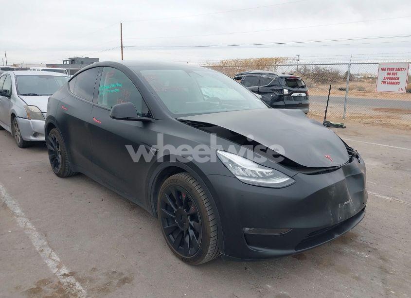 Photo 13 of 2021 Tesla Model Y LONG RANGE DUAL MOTOR ALL-WHEEL DRIVE (VIN 5YJYGDEE5MF111774)