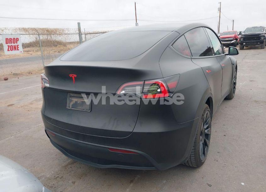Photo 16 of 2021 Tesla Model Y LONG RANGE DUAL MOTOR ALL-WHEEL DRIVE (VIN 5YJYGDEE5MF111774)