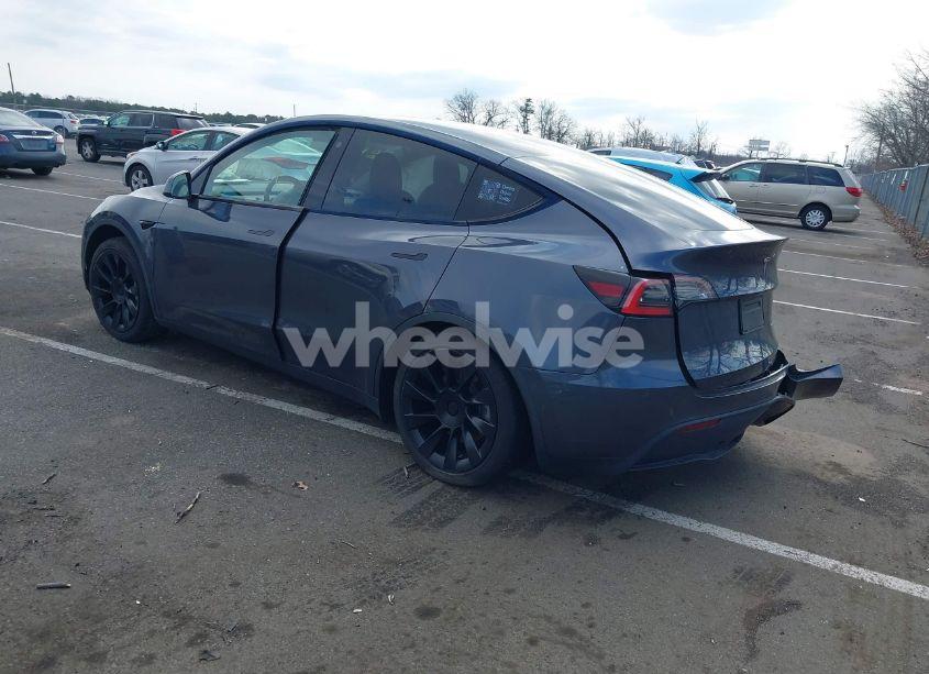 Photo 3 of 2021 Tesla Model Y LONG RANGE DUAL MOTOR ALL-WHEEL DRIVE (VIN 5YJYGDEE5MF125626)