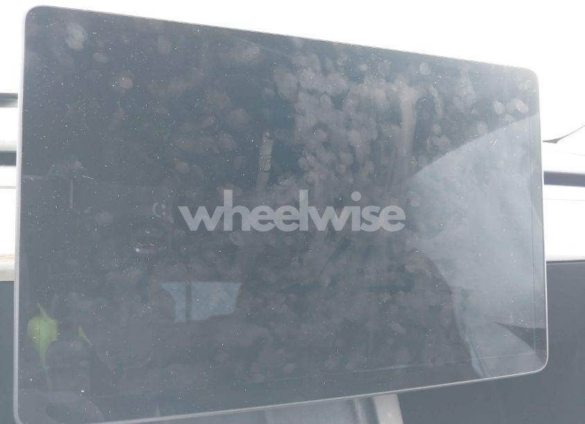 Photo 7 of 2021 Tesla Model Y LONG RANGE DUAL MOTOR ALL-WHEEL DRIVE (VIN 5YJYGDEE5MF125626)