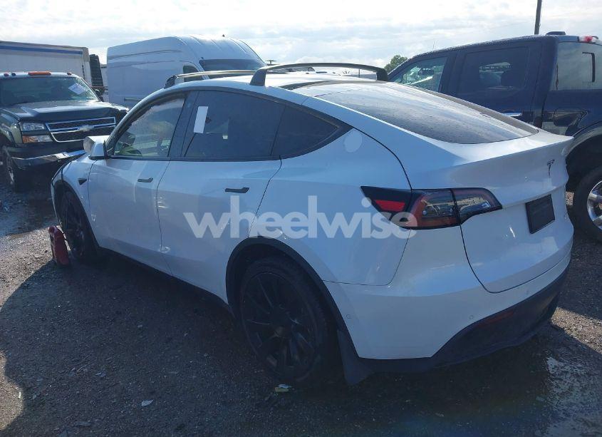 Photo 3 of 2021 Tesla Model Y LONG RANGE DUAL MOTOR ALL-WHEEL DRIVE (VIN 5YJYGDEE5MF184000)