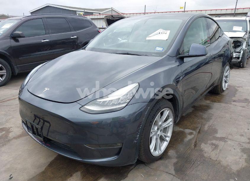 Photo 2 of 2021 Tesla Model Y LONG RANGE DUAL MOTOR ALL-WHEEL DRIVE (VIN 5YJYGDEE5MF199919)