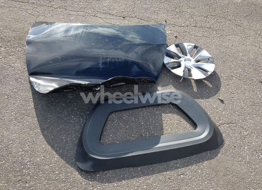 Photo 11 of 2021 Tesla Model Y LONG RANGE DUAL MOTOR ALL-WHEEL DRIVE (VIN 5YJYGDEE5MF232837)