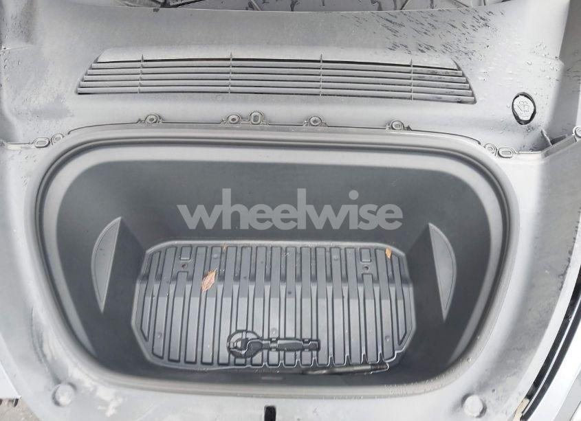 Photo 10 of 2021 Tesla Model Y LONG RANGE DUAL MOTOR ALL-WHEEL DRIVE (VIN 5YJYGDEE5MF240579)