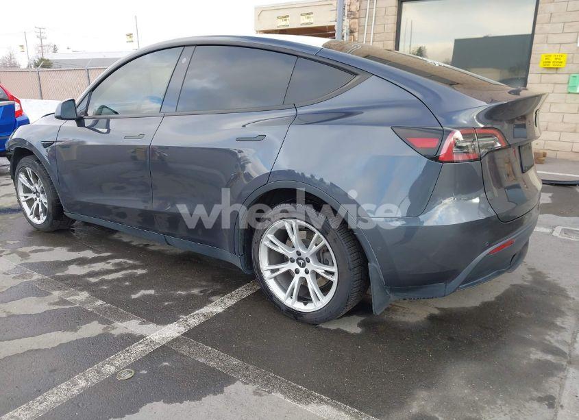 Photo 3 of 2021 Tesla Model Y LONG RANGE DUAL MOTOR ALL-WHEEL DRIVE (VIN 5YJYGDEE5MF240579)