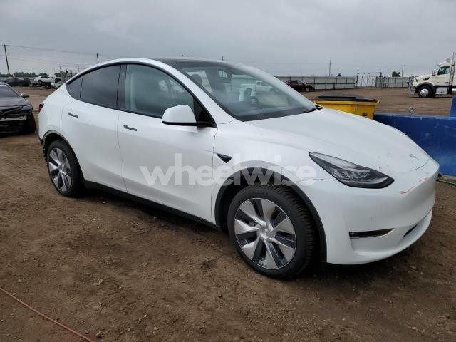 Photo 2 of 2021 TESLA MODEL Y (VIN 5YJYGDEE5MF244969)