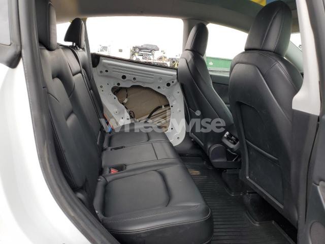 Photo 6 of 2021 TESLA MODEL Y (VIN 5YJYGDEE5MF244969)
