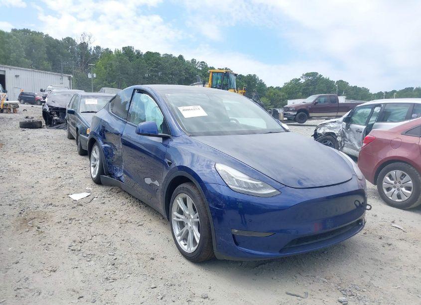2021 Tesla Model Y LONG RANGE DUAL MOTOR ALL-WHEEL DRIVE (VIN 5YJYGDEE5MF280239) main photo