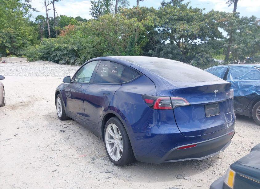 Photo 13 of 2021 Tesla Model Y LONG RANGE DUAL MOTOR ALL-WHEEL DRIVE (VIN 5YJYGDEE5MF280239)