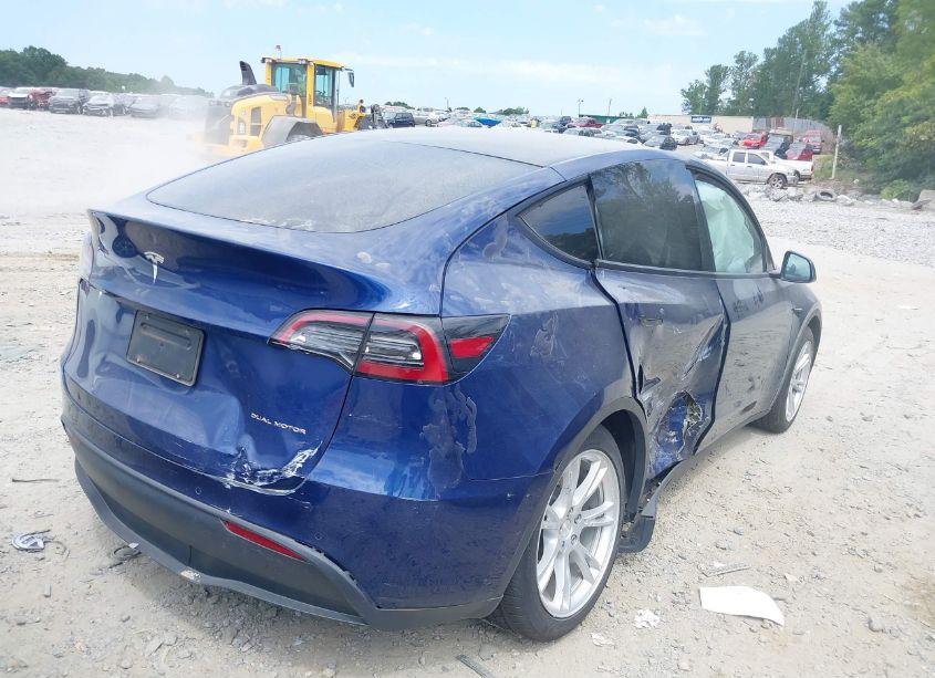 Photo 4 of 2021 Tesla Model Y LONG RANGE DUAL MOTOR ALL-WHEEL DRIVE (VIN 5YJYGDEE5MF280239)
