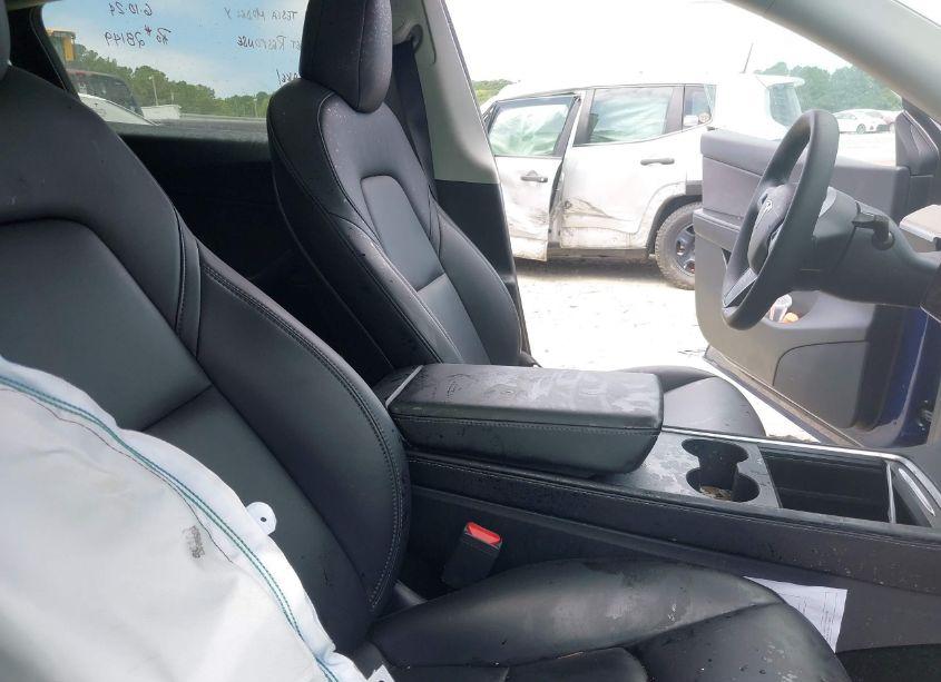 Photo 5 of 2021 Tesla Model Y LONG RANGE DUAL MOTOR ALL-WHEEL DRIVE (VIN 5YJYGDEE5MF280239)