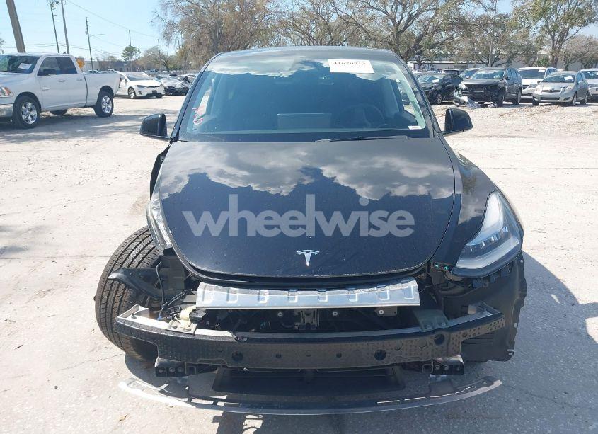 Photo 13 of 2021 Tesla Model Y LONG RANGE DUAL MOTOR ALL-WHEEL DRIVE (VIN 5YJYGDEE5MF286199)