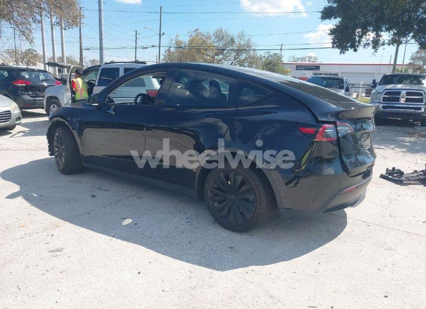 Photo 3 of 2021 Tesla Model Y LONG RANGE DUAL MOTOR ALL-WHEEL DRIVE (VIN 5YJYGDEE5MF286199)