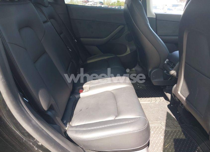 Photo 8 of 2021 Tesla Model Y LONG RANGE DUAL MOTOR ALL-WHEEL DRIVE (VIN 5YJYGDEE5MF286199)