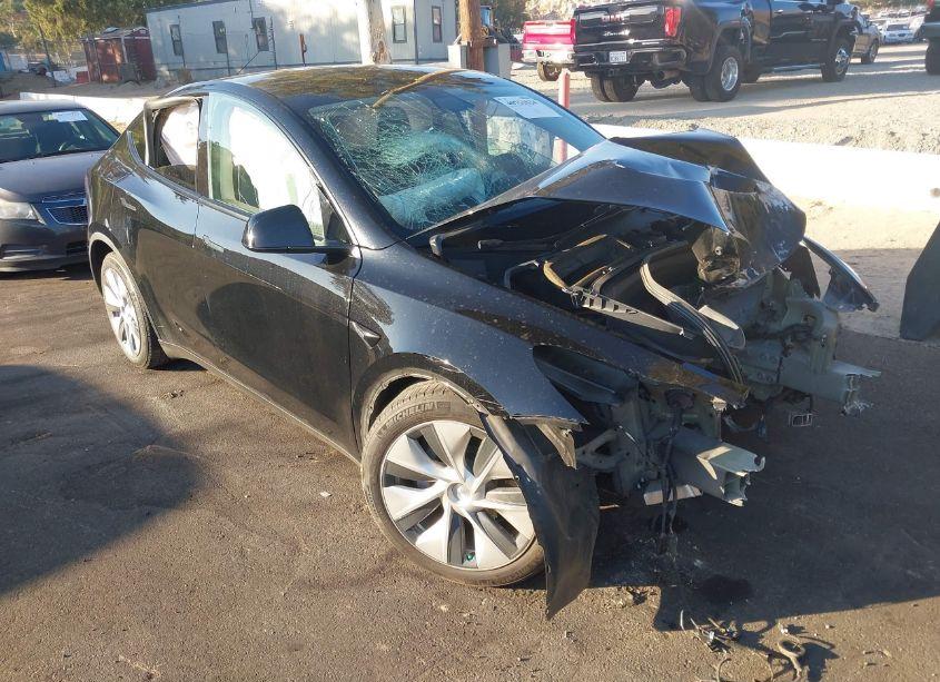 2021 Tesla Model Y LONG RANGE DUAL MOTOR ALL-WHEEL DRIVE (VIN 5YJYGDEE6MF087257) main photo