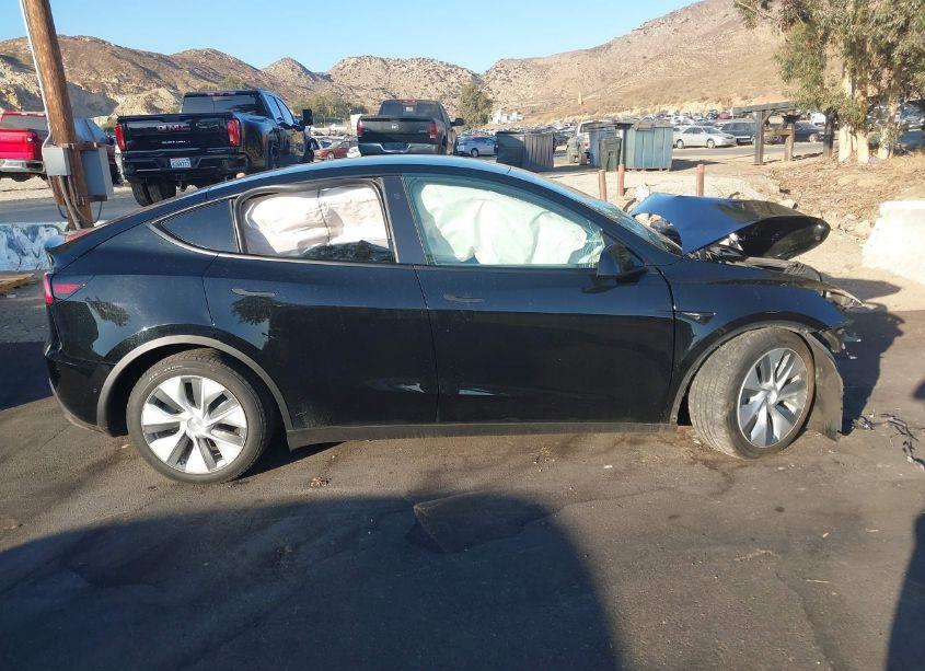 Photo 12 of 2021 Tesla Model Y LONG RANGE DUAL MOTOR ALL-WHEEL DRIVE (VIN 5YJYGDEE6MF087257)