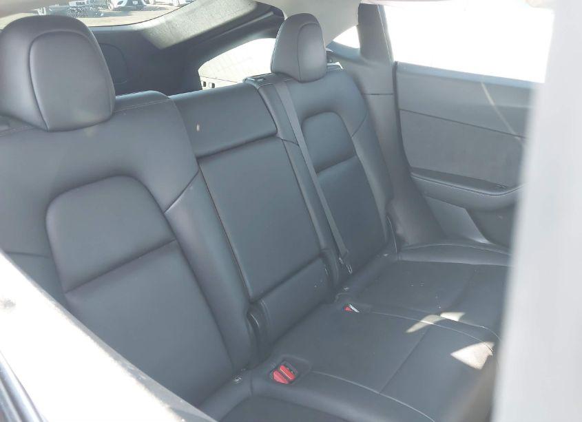 Photo 8 of 2021 Tesla Model Y LONG RANGE DUAL MOTOR ALL-WHEEL DRIVE (VIN 5YJYGDEE6MF091762)
