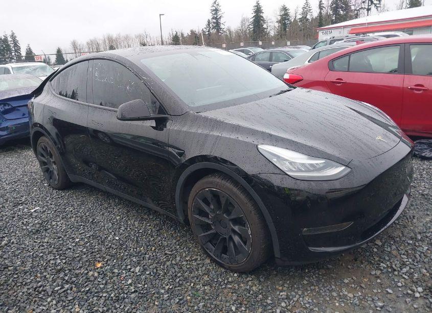 2021 Tesla Model Y LONG RANGE DUAL MOTOR ALL-WHEEL DRIVE (VIN 5YJYGDEE6MF239697) main photo