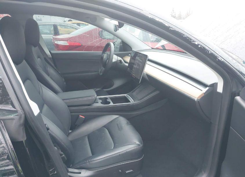 Photo 5 of 2021 Tesla Model Y LONG RANGE DUAL MOTOR ALL-WHEEL DRIVE (VIN 5YJYGDEE6MF239697)