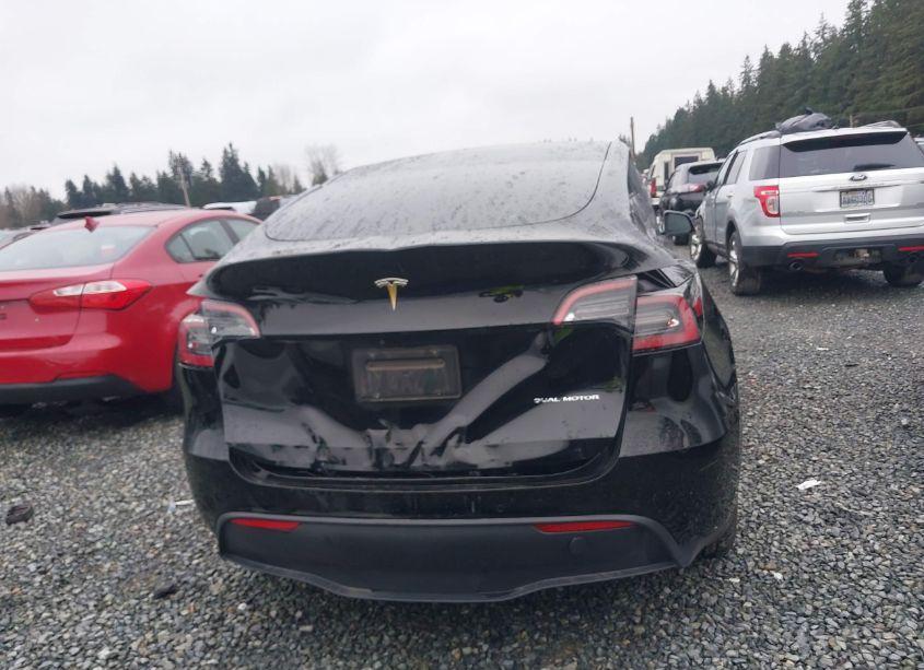 Photo 6 of 2021 Tesla Model Y LONG RANGE DUAL MOTOR ALL-WHEEL DRIVE (VIN 5YJYGDEE6MF239697)