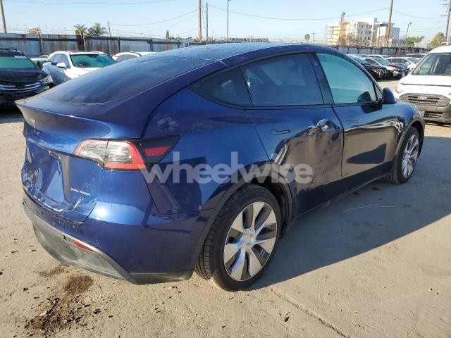Photo 2 of 2021 TESLA MODEL Y (VIN 5YJYGDEE6MF260470)