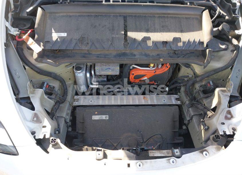 Photo 10 of 2021 Tesla Model Y LONG RANGE DUAL MOTOR ALL-WHEEL DRIVE (VIN 5YJYGDEE6MF281206)