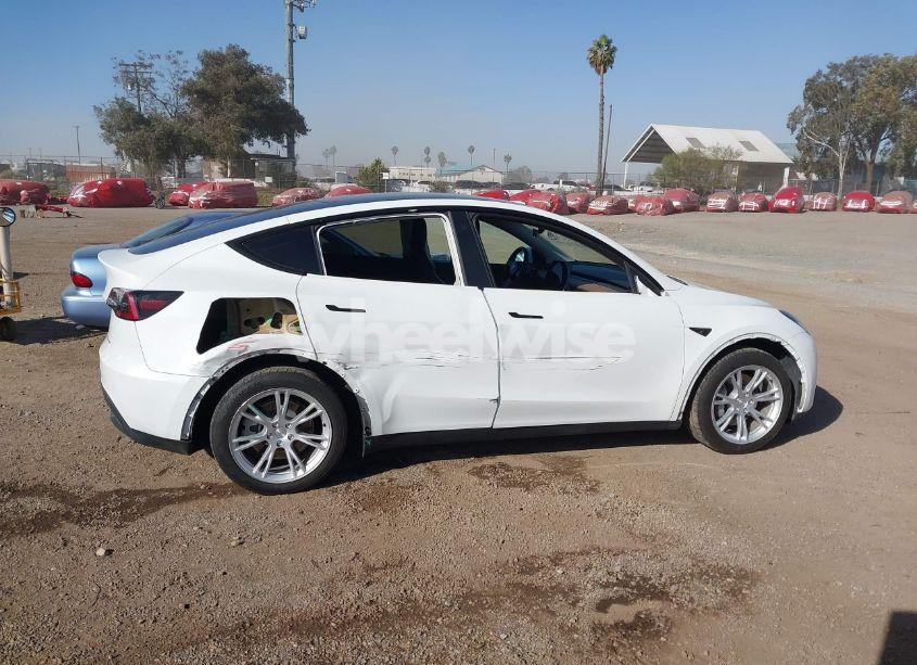 Photo 14 of 2021 Tesla Model Y LONG RANGE DUAL MOTOR ALL-WHEEL DRIVE (VIN 5YJYGDEE6MF281206)