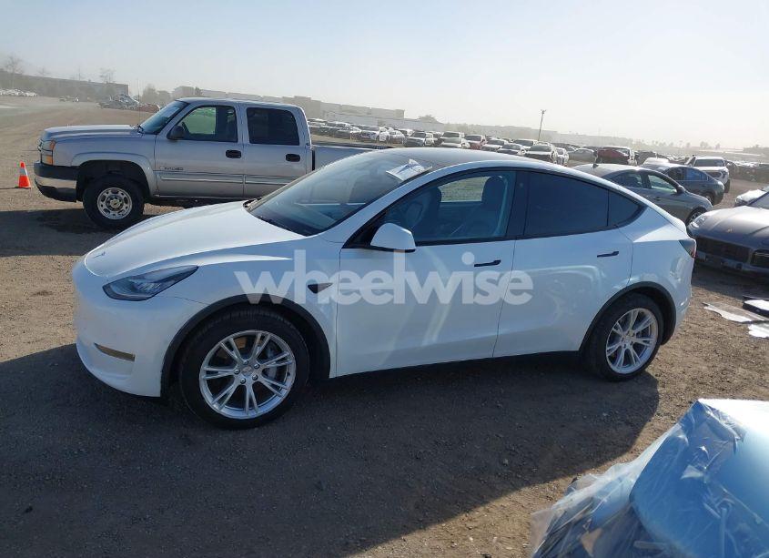 Photo 15 of 2021 Tesla Model Y LONG RANGE DUAL MOTOR ALL-WHEEL DRIVE (VIN 5YJYGDEE6MF281206)