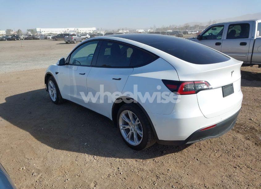 Photo 3 of 2021 Tesla Model Y LONG RANGE DUAL MOTOR ALL-WHEEL DRIVE (VIN 5YJYGDEE6MF281206)