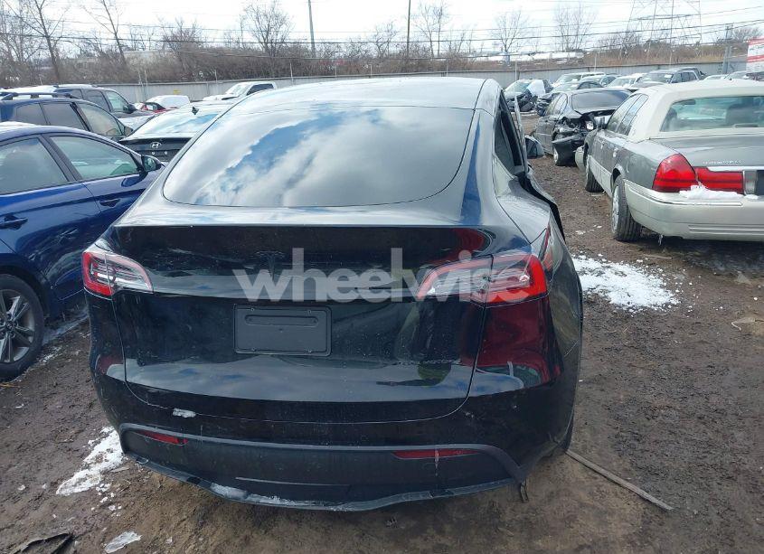 Photo 16 of 2021 Tesla Model Y LONG RANGE DUAL MOTOR ALL-WHEEL DRIVE (VIN 5YJYGDEE6MF285336)