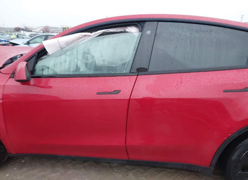 Photo 14 of 2021 Tesla Model Y LONG RANGE DUAL MOTOR ALL-WHEEL DRIVE (VIN 5YJYGDEE6MF300014)