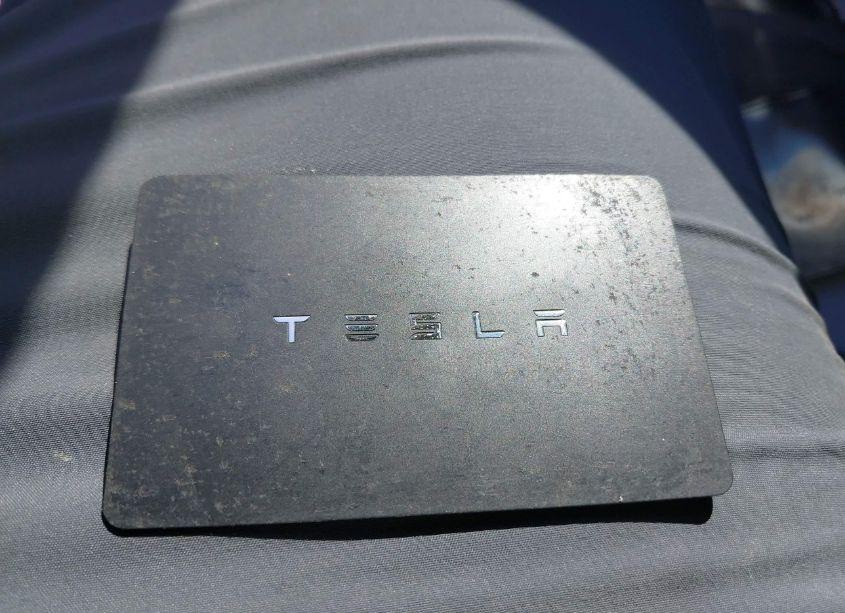 Photo 11 of 2020 Tesla Model Y LONG RANGE DUAL MOTOR ALL-WHEEL DRIVE (VIN 5YJYGDEE7LF028328)