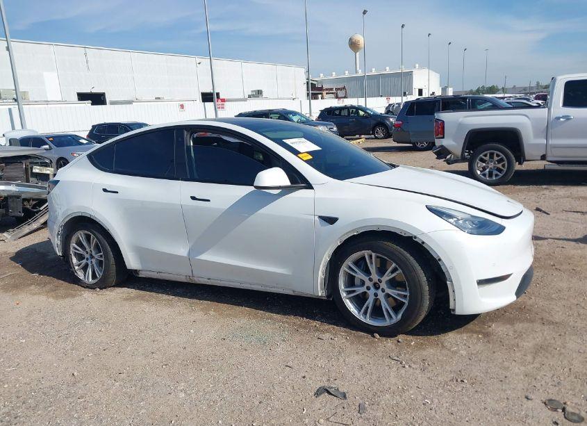 Photo 13 of 2020 Tesla Model Y LONG RANGE DUAL MOTOR ALL-WHEEL DRIVE (VIN 5YJYGDEE7LF028328)