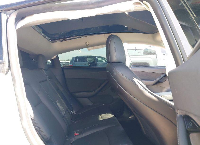 Photo 8 of 2020 Tesla Model Y LONG RANGE DUAL MOTOR ALL-WHEEL DRIVE (VIN 5YJYGDEE7LF028328)