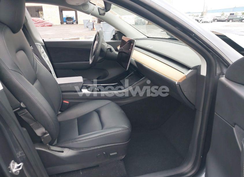 Photo 5 of 2020 Tesla Model Y LONG RANGE DUAL MOTOR ALL-WHEEL DRIVE (VIN 5YJYGDEE7LF030080)