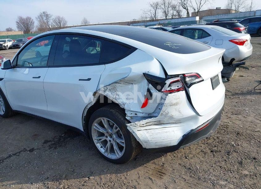 Photo 6 of 2020 Tesla Model Y LONG RANGE DUAL MOTOR ALL-WHEEL DRIVE (VIN 5YJYGDEE7LF047204)