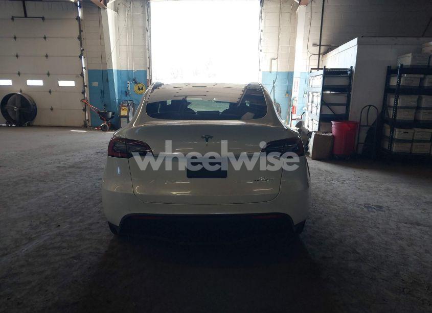 Photo 16 of 2020 Tesla Model Y LONG RANGE DUAL MOTOR ALL-WHEEL DRIVE (VIN 5YJYGDEE7LF050362)