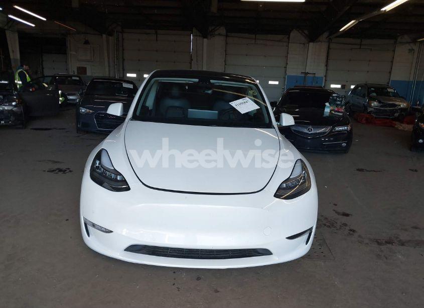 Photo 6 of 2020 Tesla Model Y LONG RANGE DUAL MOTOR ALL-WHEEL DRIVE (VIN 5YJYGDEE7LF050362)