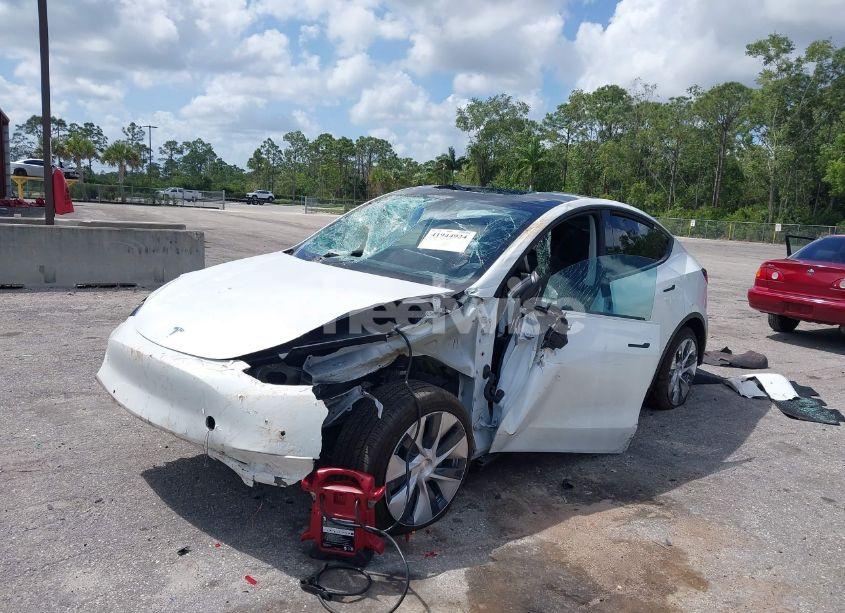 Photo 2 of 2021 Tesla Model Y LONG RANGE DUAL MOTOR ALL-WHEEL DRIVE (VIN 5YJYGDEE7MF077708)