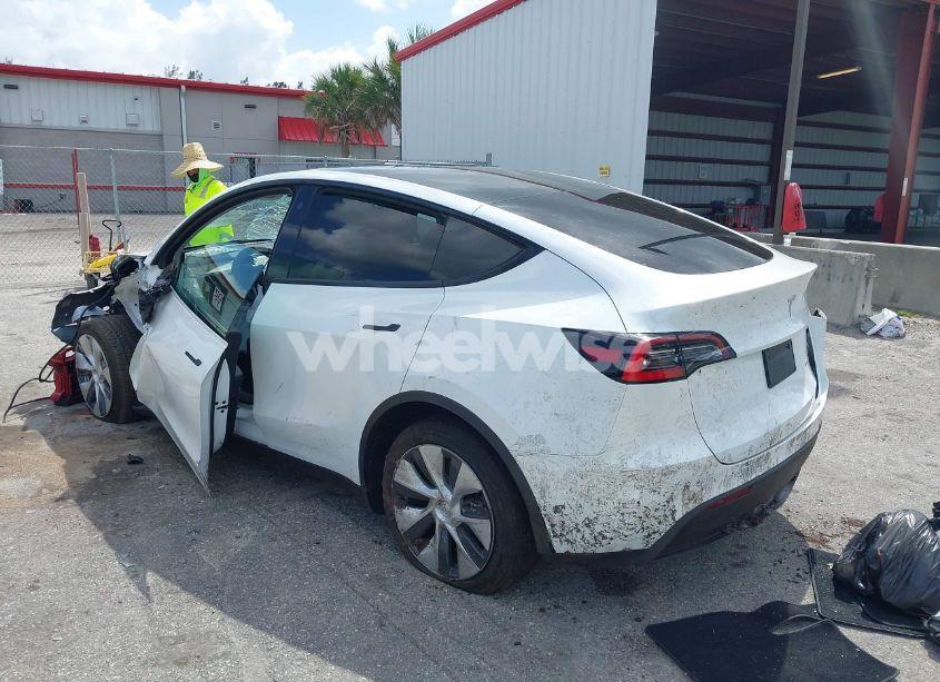 Photo 3 of 2021 Tesla Model Y LONG RANGE DUAL MOTOR ALL-WHEEL DRIVE (VIN 5YJYGDEE7MF077708)