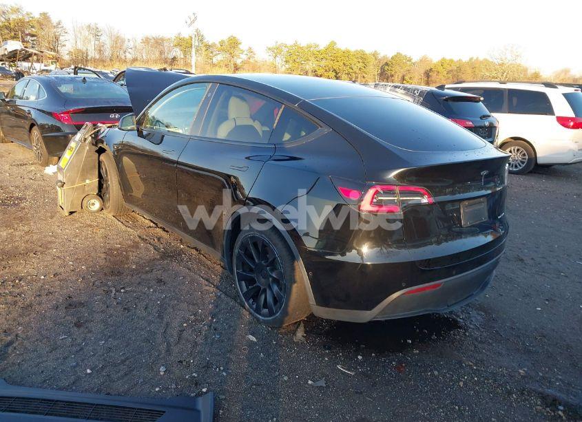Photo 3 of 2021 Tesla Model Y LONG RANGE DUAL MOTOR ALL-WHEEL DRIVE (VIN 5YJYGDEE7MF077983)