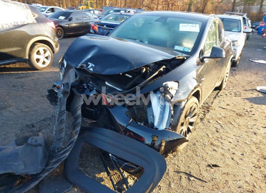 Photo 6 of 2021 Tesla Model Y LONG RANGE DUAL MOTOR ALL-WHEEL DRIVE (VIN 5YJYGDEE7MF077983)