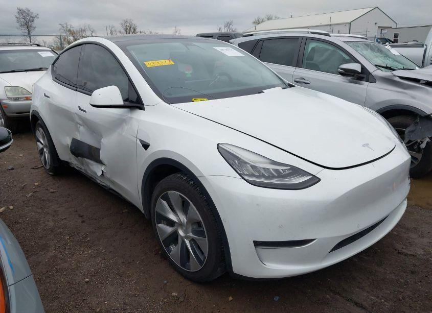2021 Tesla Model Y LONG RANGE DUAL MOTOR ALL-WHEEL DRIVE (VIN 5YJYGDEE7MF083718) main photo