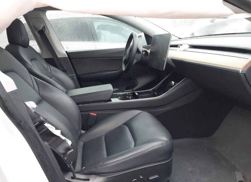 Photo 5 of 2021 Tesla Model Y LONG RANGE DUAL MOTOR ALL-WHEEL DRIVE (VIN 5YJYGDEE7MF083718)