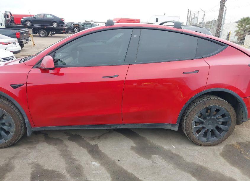 Photo 15 of 2021 Tesla Model Y LONG RANGE DUAL MOTOR ALL-WHEEL DRIVE (VIN 5YJYGDEE7MF088398)